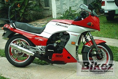 1986 Kawasaki GPZ 900 R photo